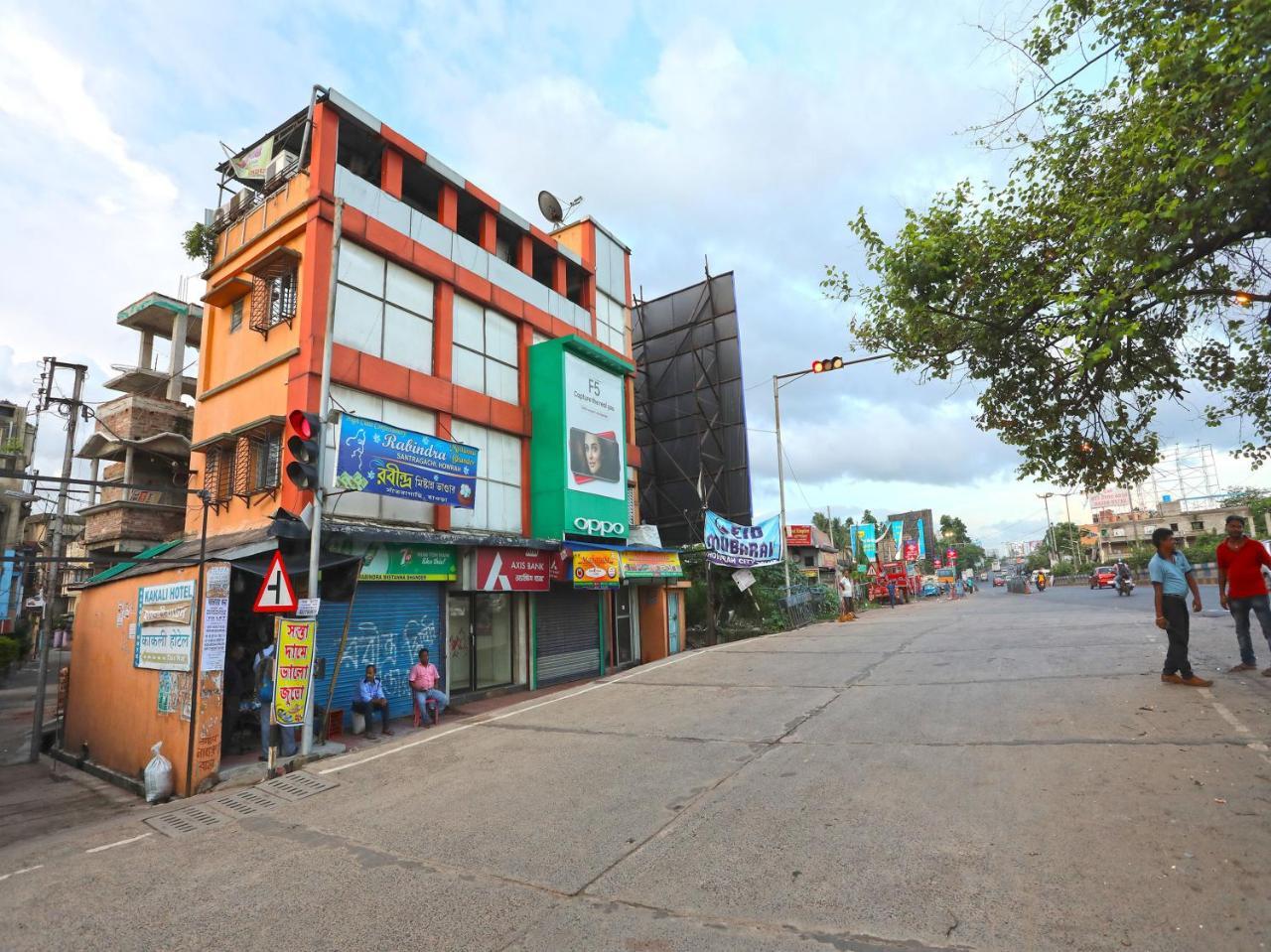 Oyo 13906 Vinita Inn Santragachi Екстериор снимка